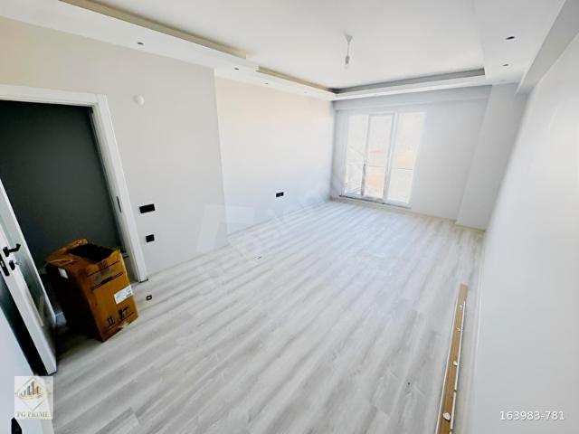 Sultanbeyli Necip Fazıl 2+1 Kiralık Ferah Yeni Binada Sitede