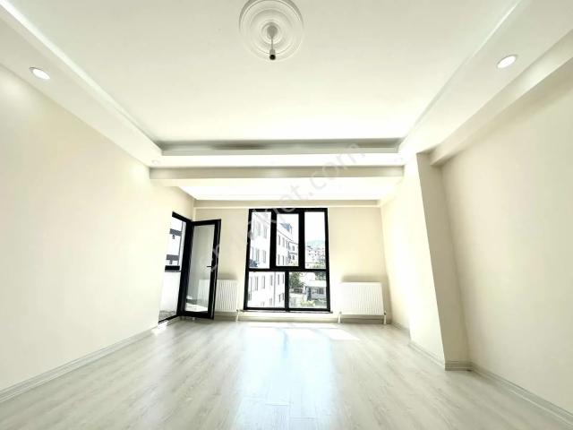 Sultanbeyli Necipfazılda Kiralık 2+1 Daire