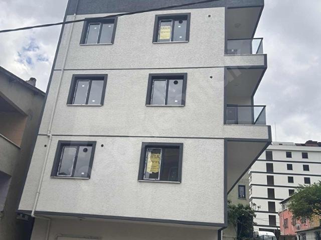 SULTANBEYLİ NEZİH KONUM 4+1 SATILIK DUBLEKS DAİRE