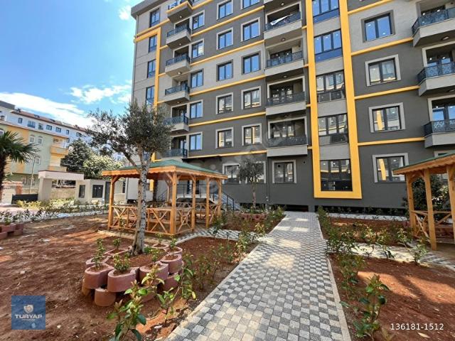 Sultanbeyli Orhangazi'de Sıfır 2+1 Havuzlu Site İçinde Satılık