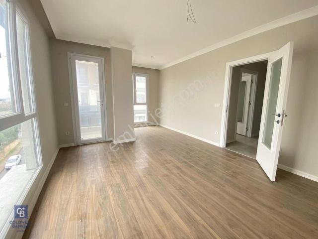Sultanbeyli Site İçi 4+1 Üst Dubleks Sıfır Daire