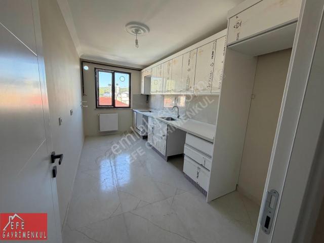 Sultanbeyli'de Merkeze Yakın Otoparklı Asansörlü 2+1 Sıfır Daire