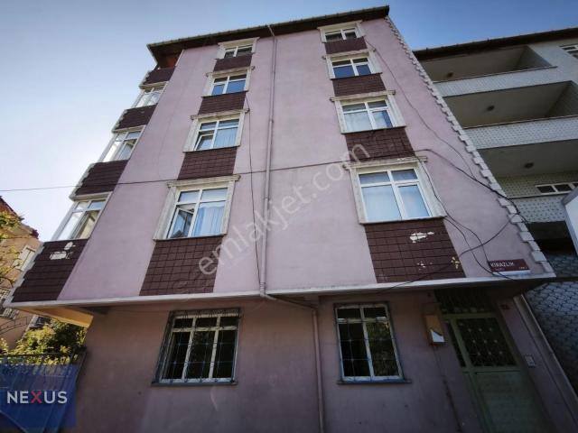 Sultanbeyli'de Antalya Cad.yakın Kiralık 2+1 Geniş Boyalı Daire