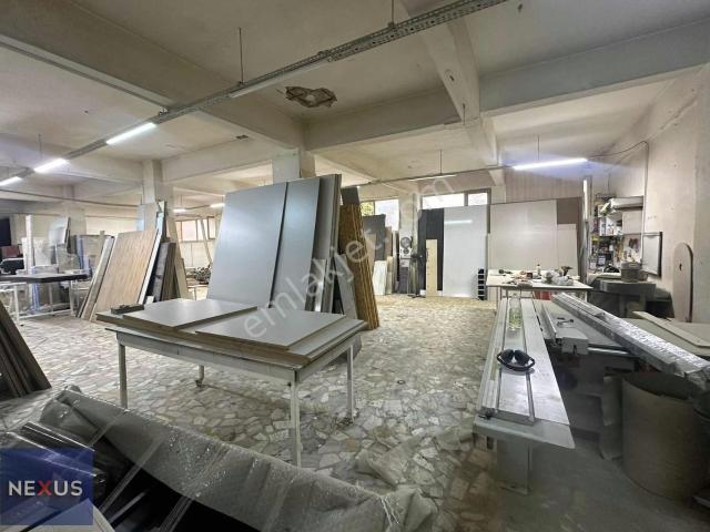 Sultanbeyli'de Satılık Müstakil 500 M2 Atölye