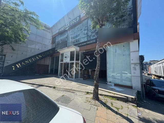Sultanbeyli'de 700 M2 Düz Girişli Kiralık Mağaza