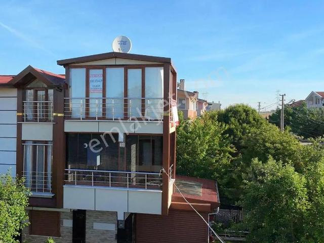 Sultanköy' Lüks Villa İstanbula Yakın