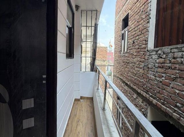 Sultanpur, South Delhi 1 Bedroom 400 Sq. Ft. Builder Floor in Sultanpur Delhi Listing ID: #10029
