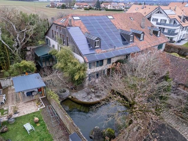 SULLENS, Lieblingshaus Sehr gut renoviert, das man entdecken sollte