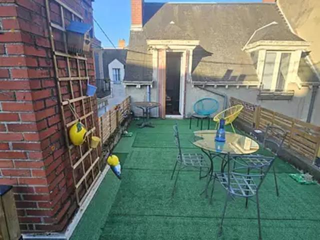 Sully sur Loire 45600 Location appartement 2 pièces t2 au dernier étage terrasse