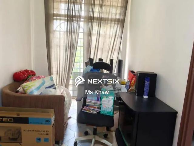 Super Value Good Condition Furnished Lake Point Residence CyberJaya