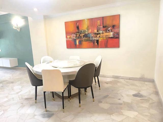 SUPER WORTH Cara Vista 1350 Sqft Renovated Unit Rare In Market
