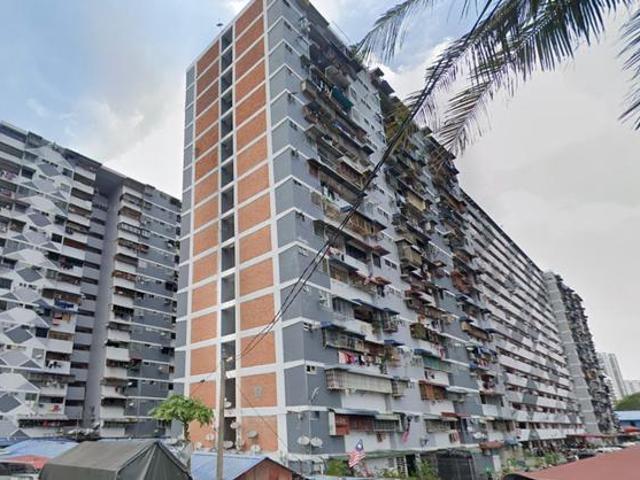 SUPER WORTH Kampung melayu Flat 387 Sf Middle Floor Rare In Market
