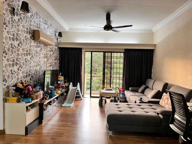 SUPER WORTH Lakeside Tower 1075 Sqft 2 Car Park Fully Renovated