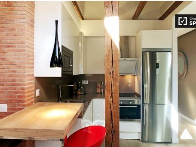 Super apartamento de 1 dormitorio en alquiler cerca del Palacio Real de Madrid en Imperial