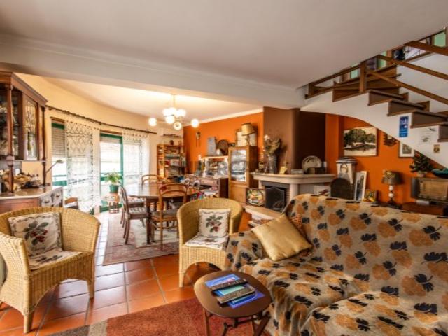 SUPER APARTAMENTO DUPLEX NO CENTRO DAS CALDAS DA RAINHA!