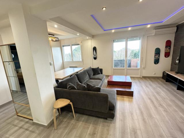 Super appartement de type 3 ou 4 parfaitement rénové