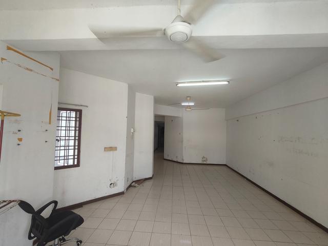SUPER BELOW PRICE Regency Condo House Bukit Kuda Centro Mall Klang
