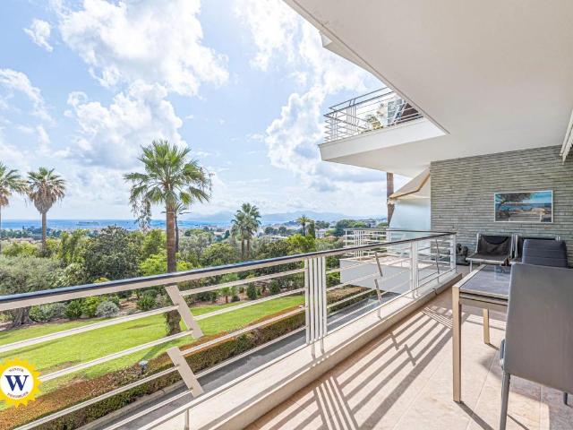 Super Cannes Isola Bella 2/3 Pièces avec terrasse et garage