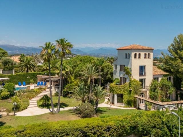 Super Cannes – Propriété de Caractère avec Vue Infinie sur la Méditerranée