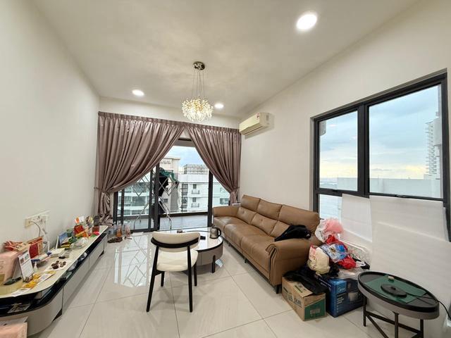 Super Cheap Unit Bay Point Country Garden Danga Bay for Sale