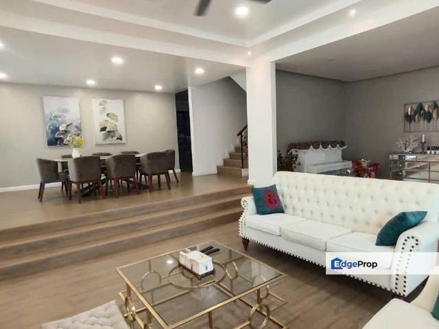 Super Cheap / Corner Unit / Newly Renovated / Gated Guarded