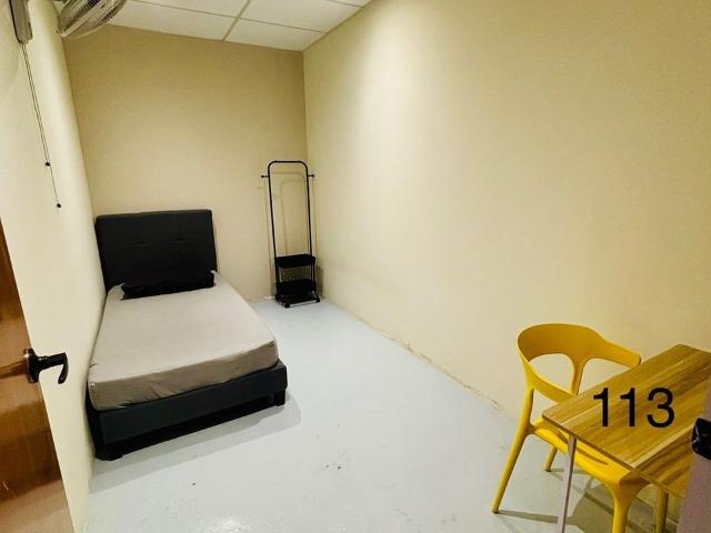 Super Convinience room in stadium Kajang, 0 deposit 7 min walk to MRT Kajang ‼️