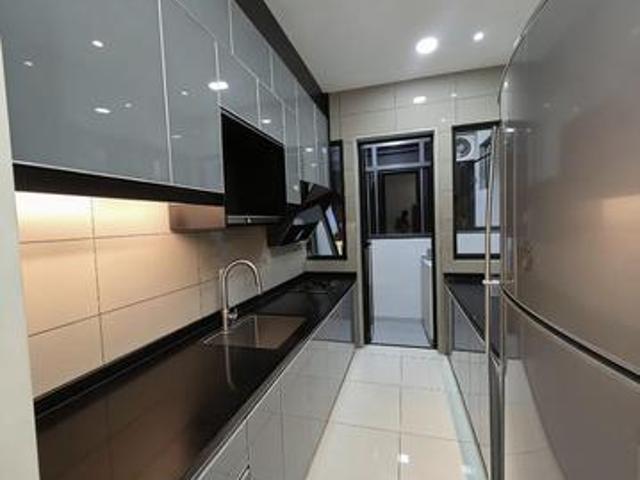 Super Deal Corner LotLegend Height 1216sqft Full Reno