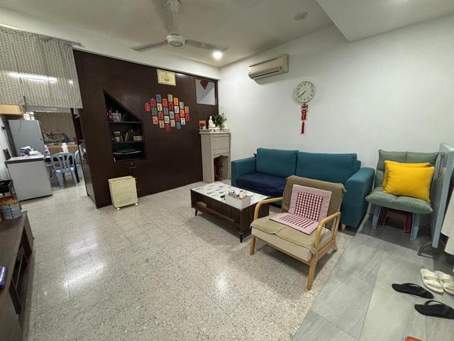 Super DealFREE HOLD Good Condition Unit at Taman sri gombak for