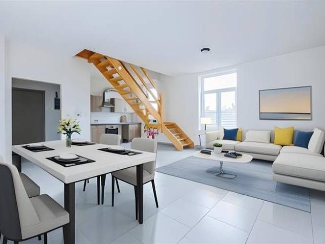 Super duplex 1 chambre + Bureau !