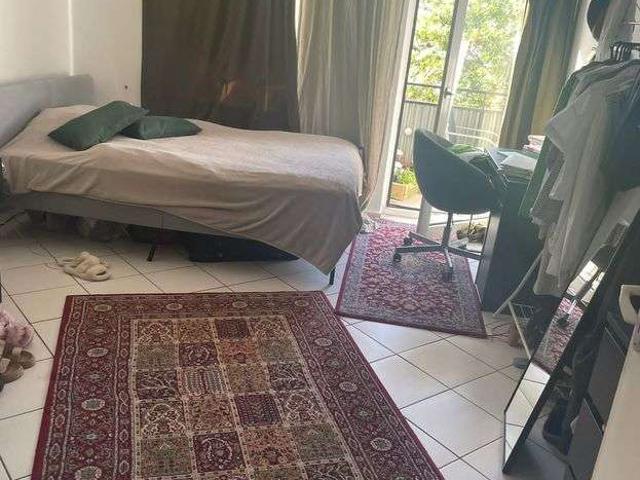 SUPER für 3er WG 3ZKB Balkon in der Neustadt 3. OG rechts