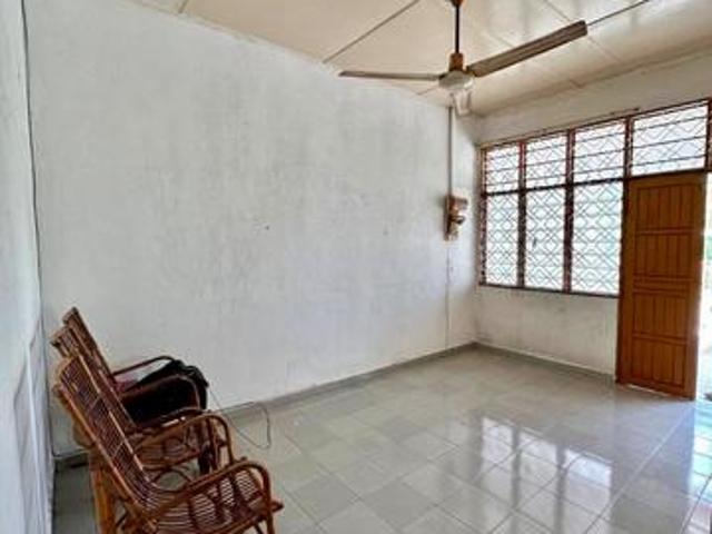 Super Hot Deal Renovated single storey terrace house at Taman Selasih