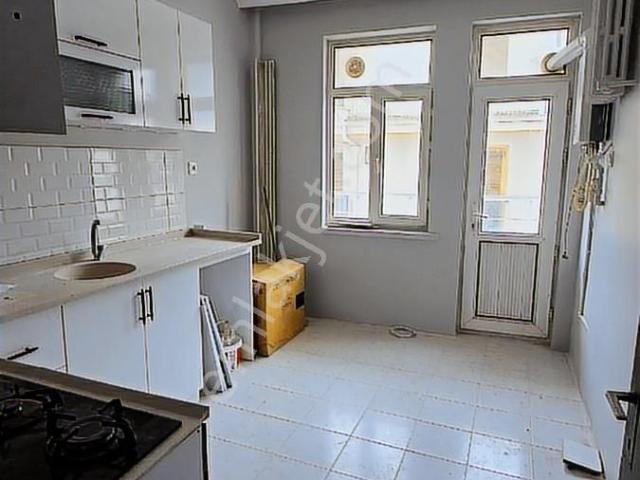 Fıyat Düştü Mert Emlaktan 3+1 Kupon Daıre Asonsörlu Bakımlı