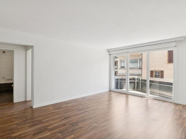 Super Lage – renoviert – 2 Balkone