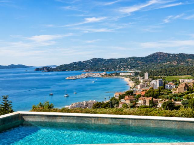SUPER LAVANDOU VUE MER