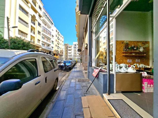 Super Local Commercial à Vendre à Bourgogne