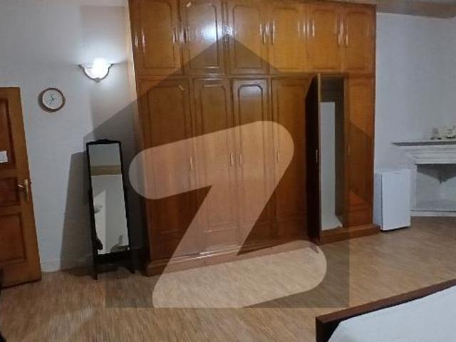 Super luxury house fully furnished for Rent F 11