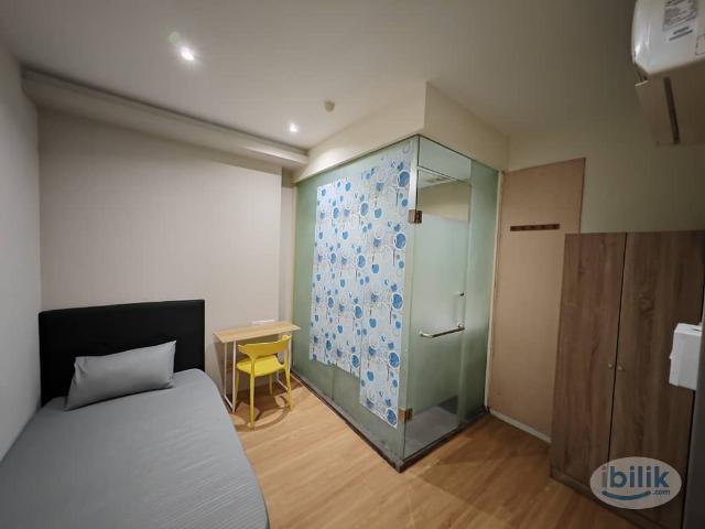 Super nice room near trx low deposit private bathroom