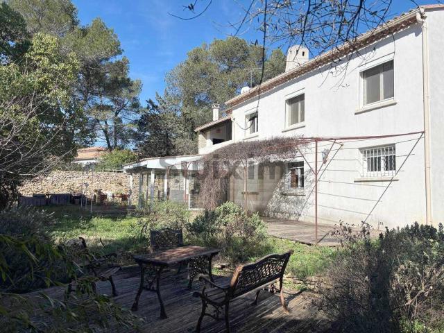 Maison 221m2 + mazet 56m2 sur les Hauteurs de Nîmes, Quartier des Espesses