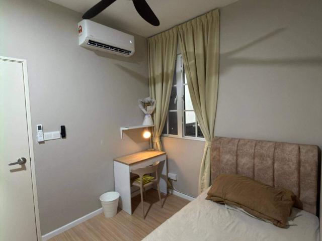 Super Single Room
