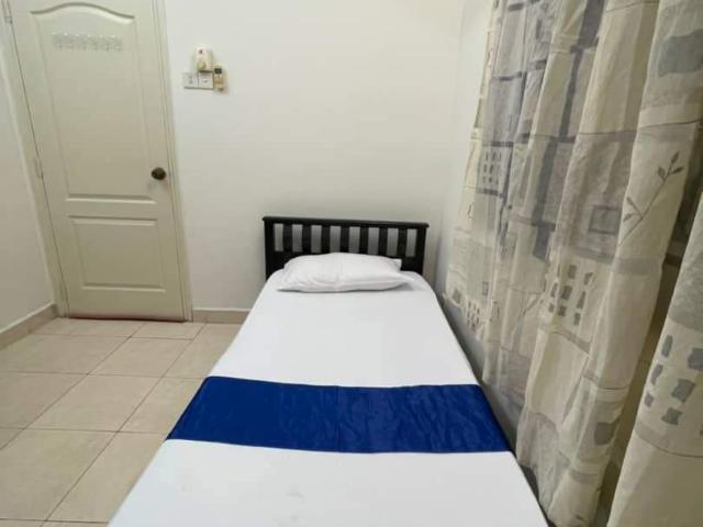 Super single room with low deposit available at pelangi utama condo
