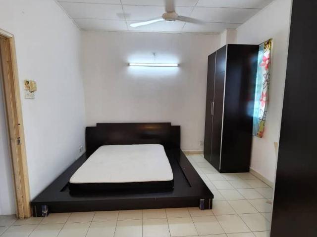 SUPER SPACIOUS MASTER ROOM AT Bandar Bukit Puchong 2 MOVE IN IMMEDIATELYTRUSTED AGENT