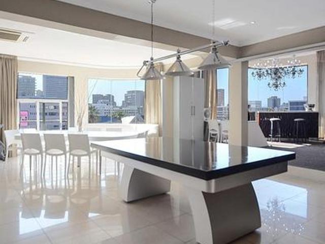 super spacious penthouse entertain.