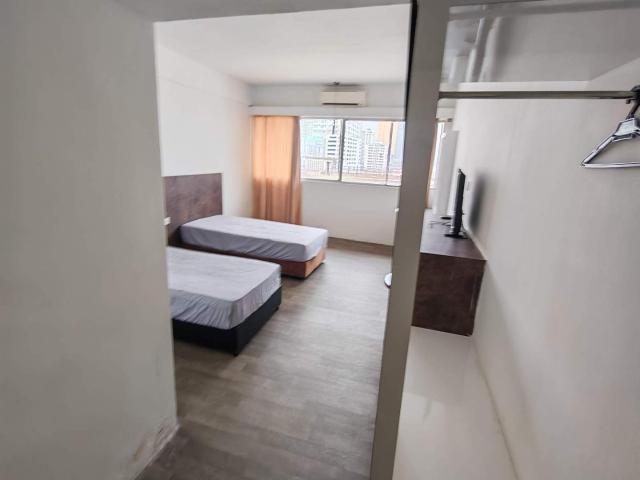 Super Spacious Room Near KLCC 5 Min Walk to Monorel Private Bathroom