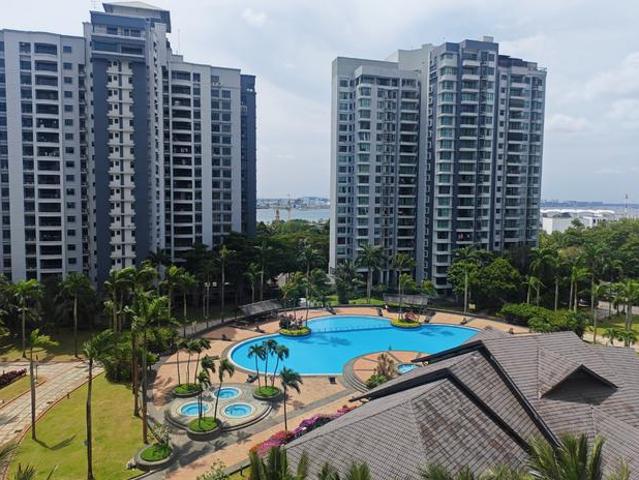 Super spacious Straits View Condominium for sale near golf course