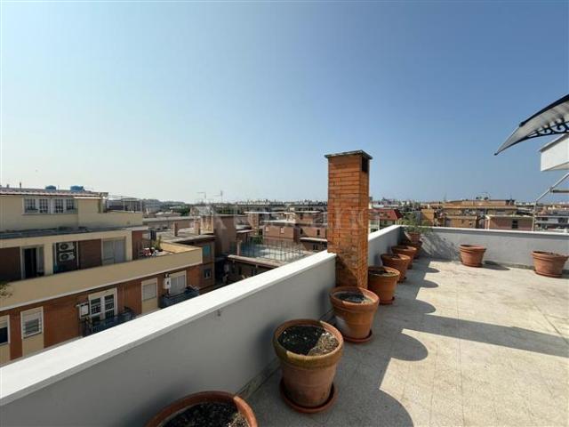 Superattico di 55 mq a Ostia Roma