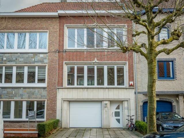 Superb 4 bedroom house for rent Uccle