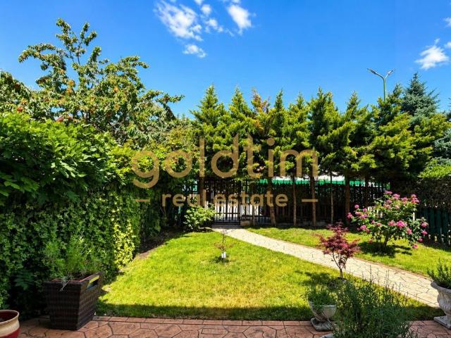 SUPERB/ GRADINA MATURA/ ANSAMBLU SECURIZAT