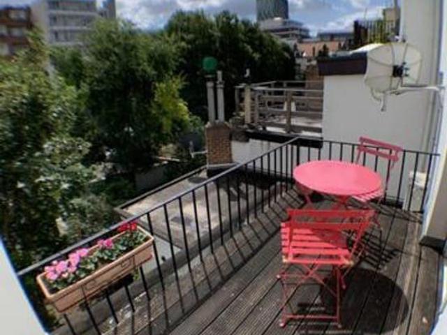 SUPERB FURNISHED AND EQUIPPED STUDIO + BEAUTIFUL TERRACE !