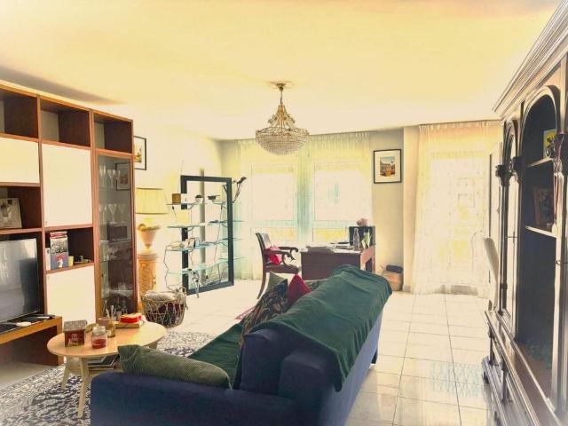 Superb furnished 5 room apartment close to the UN