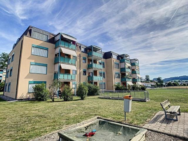 SUPERB HOUSING IN A FAMILY FRIENDLY NEIGHBORHOOD